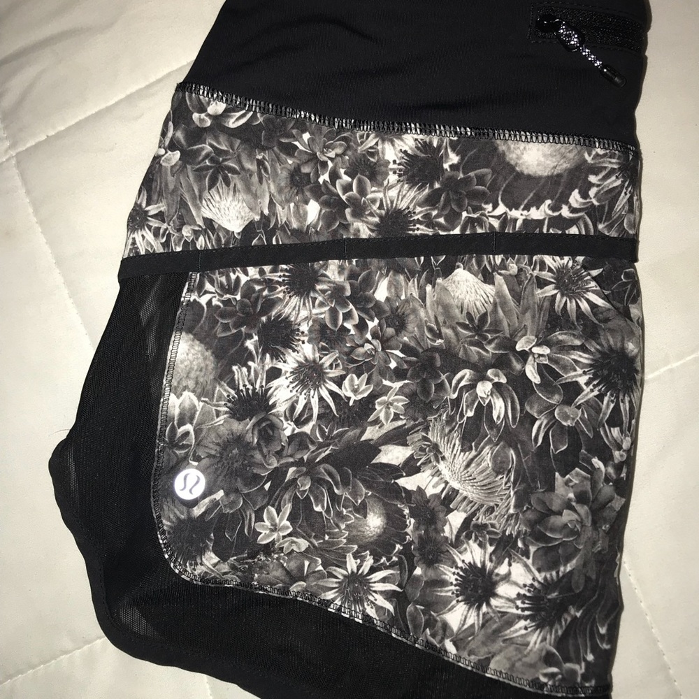 LuLu Lemon Skort